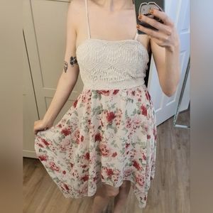 No boundaries size small 3-5 floral spring flowing dress